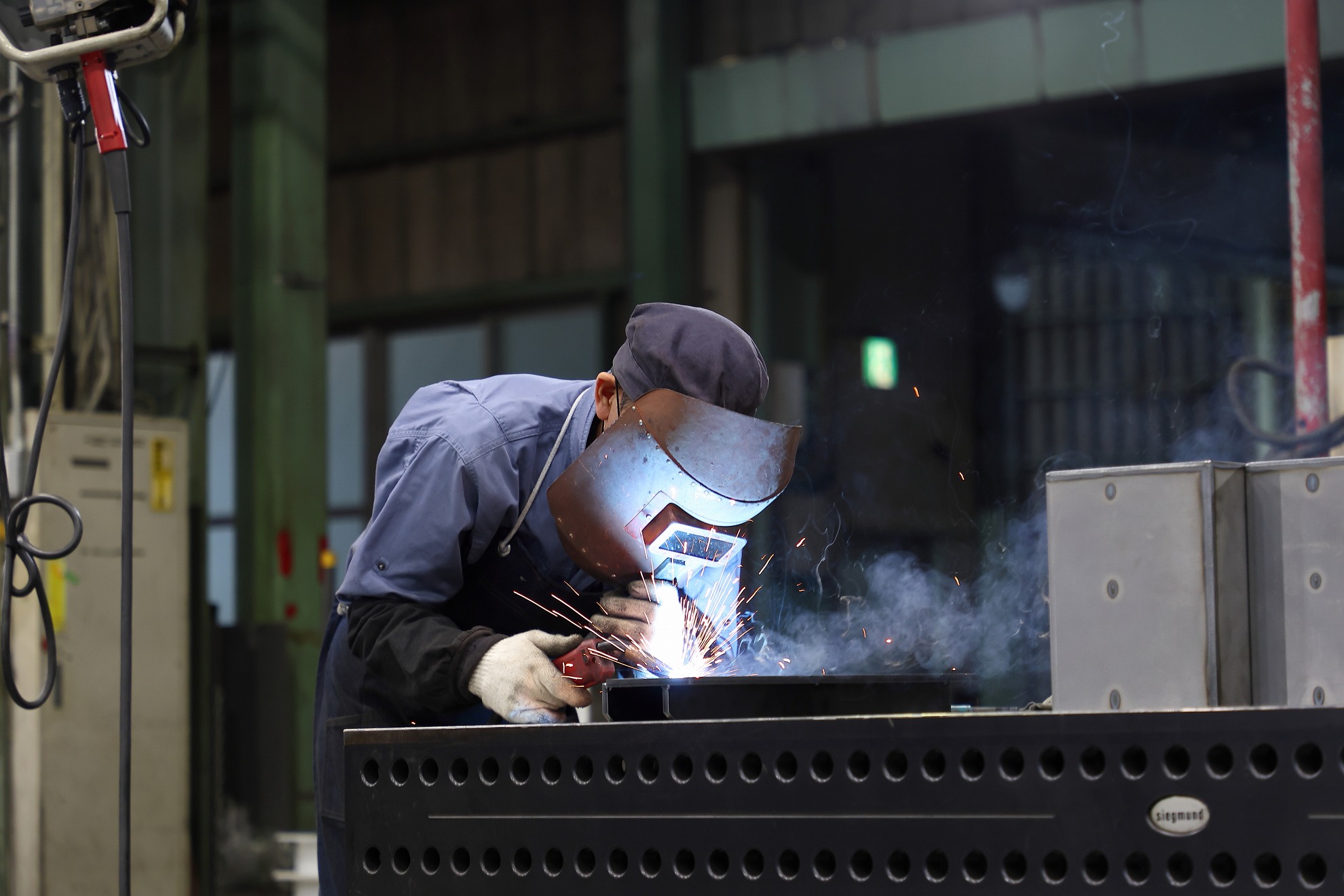 株式会社メタループ|レーザー・板金加工のジョブショップ|愛知県高浜市（旧社名：鈴木包装株式会社）